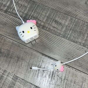 Like NEW Hello Kitty wall charger set